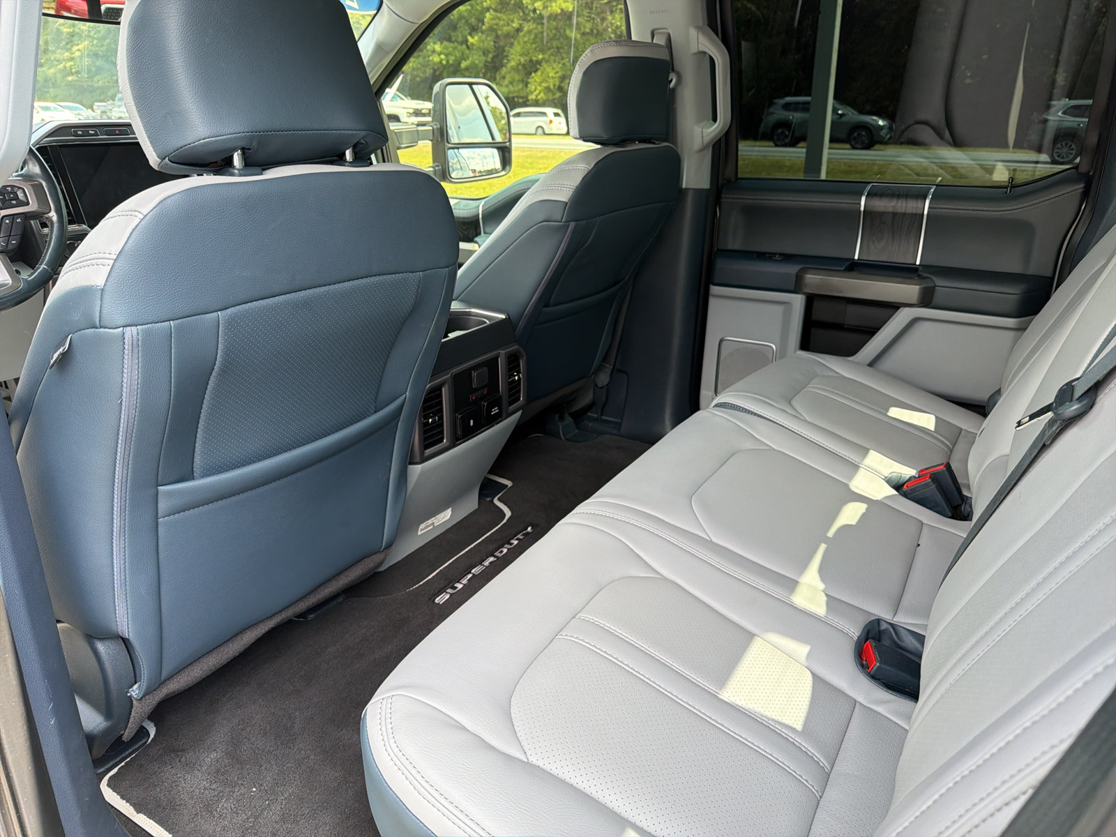 Used 2022 Ford F350 Limited AWD/4WD image 15