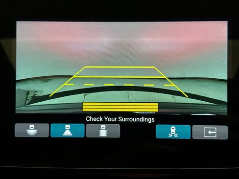 Used 2022 Honda Pilot Touring image 16