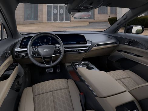 New 2026 Cadillac Lyriq Signature Luxury AWD/4WD image 15