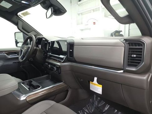 New 2026 Chevrolet Silverado 2500 LT image 30