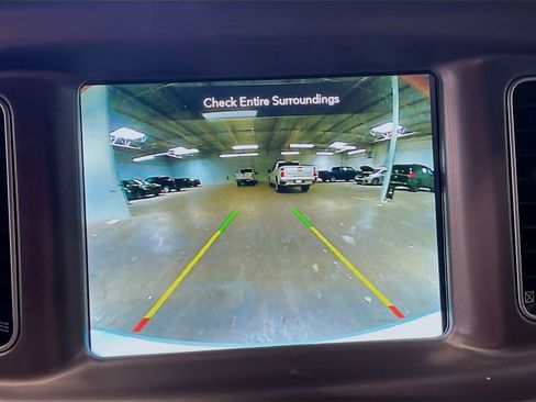 Used 2023 Dodge Charger SXT RWD image 13