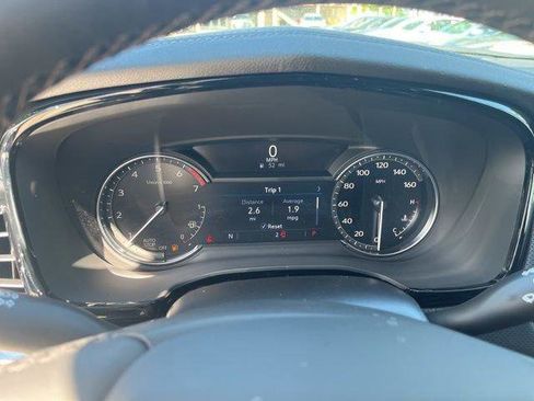 New 2025 Cadillac XT6 Luxury image 10