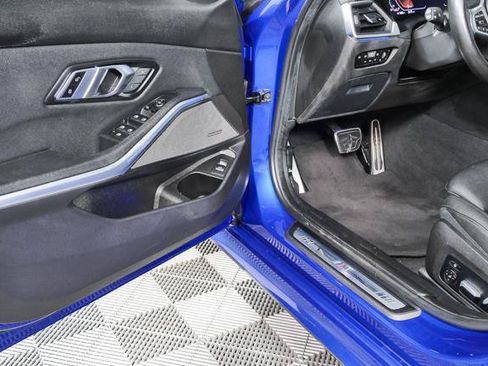 Used 2021 BMW 330i Sedan w/ M Sport Package RWD image 8