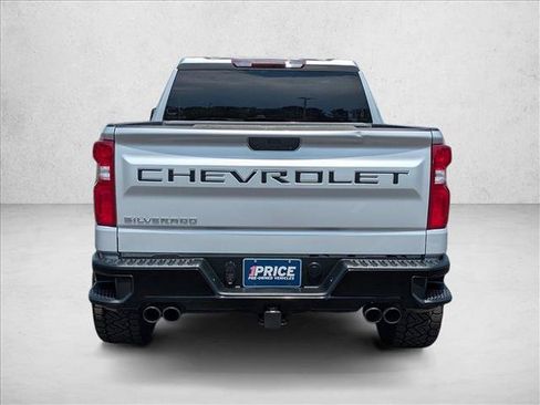 Used 2020 Chevrolet Silverado 1500 Custom Trail Boss w/ Custom Convenience Package AWD/4WD image 6