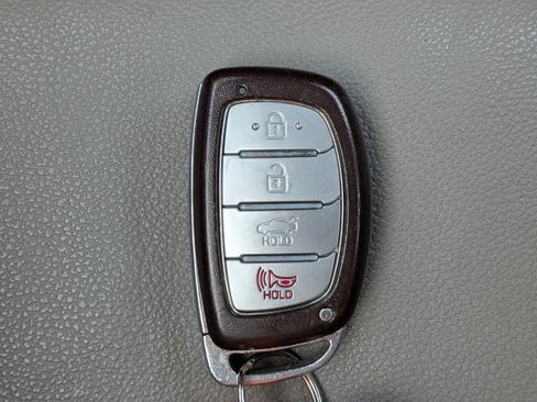Used 2016 Hyundai Sonata Sport w/ Option Group 02 FWD image 33