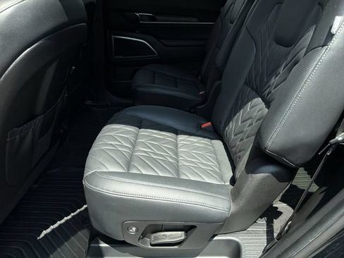 Used 2025 Kia Telluride EX X-Line AWD/4WD image 18