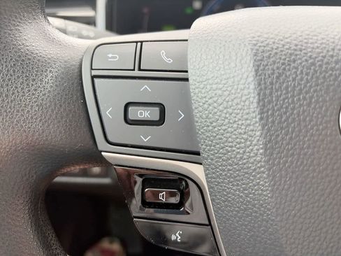 Used 2025 Toyota Camry LE FWD image 22