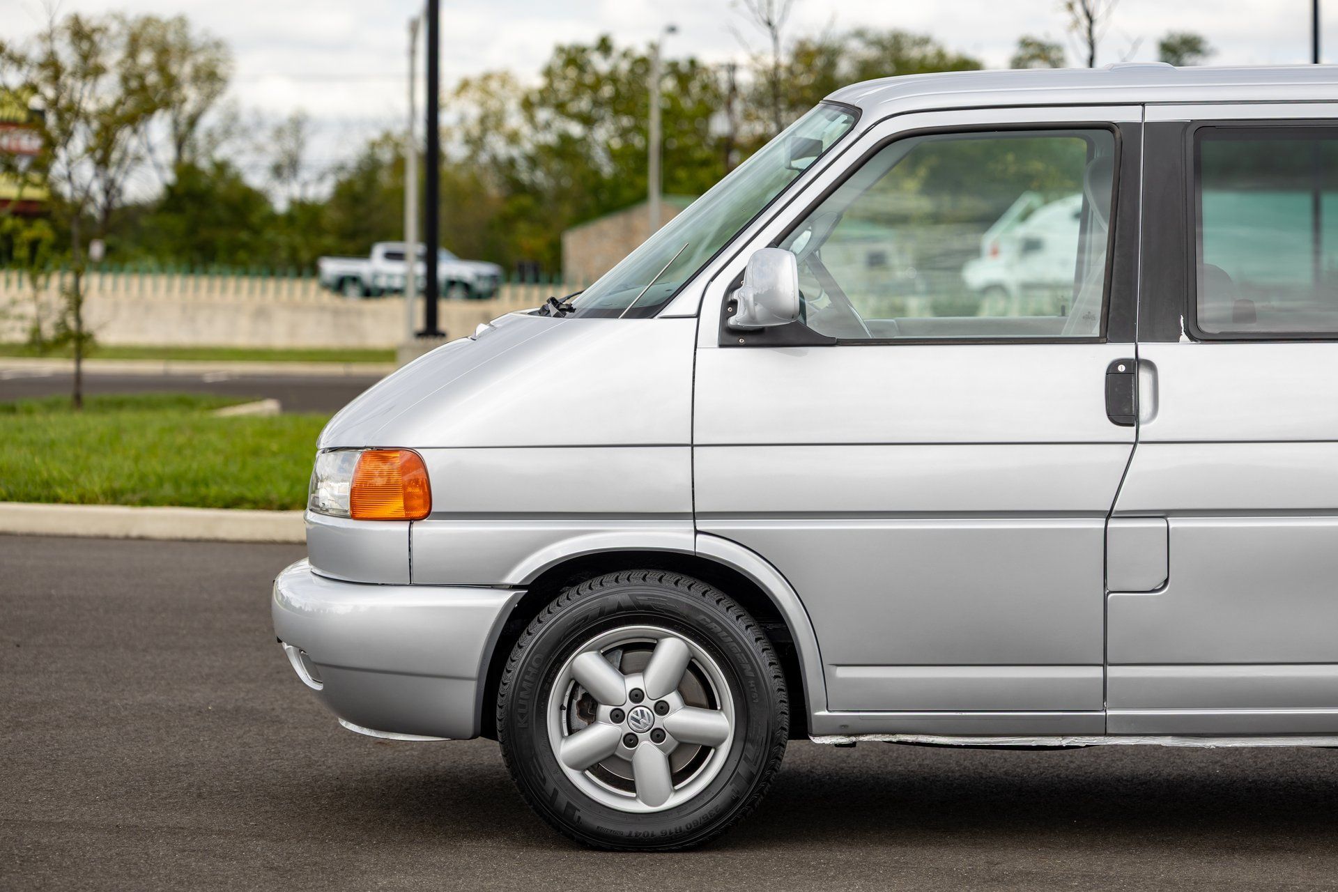 Used 2002 Volkswagen Eurovan MV FWD image 11