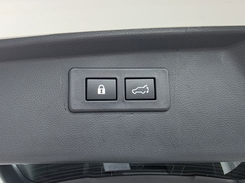 Certified 2025 Subaru Outback Onyx Edition XT w/ Popular Package #2 image 10