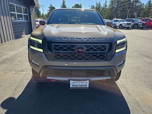 Used 2023 Nissan Frontier PRO-4X image 8