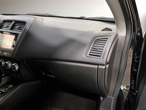 Used 2024 Mitsubishi Outlander Sport LE image 25