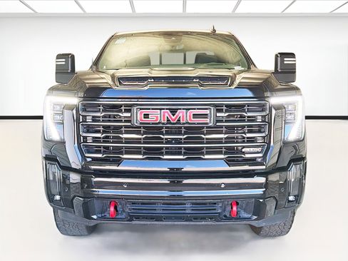 Used 2024 GMC Sierra 2500 AT4 w/ AT4 Premium Plus Package AWD/4WD image 2