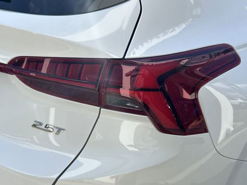 Used 2022 Hyundai Santa Fe Limited image 9