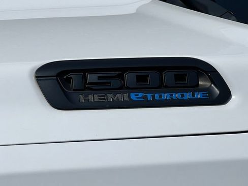 Used 2023 RAM 1500 Big Horn AWD/4WD image 2