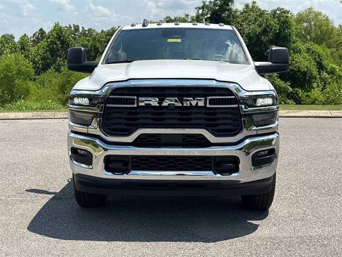 New 2025 RAM 2500 Tradesman w/ Chrome Appearance Group image 2