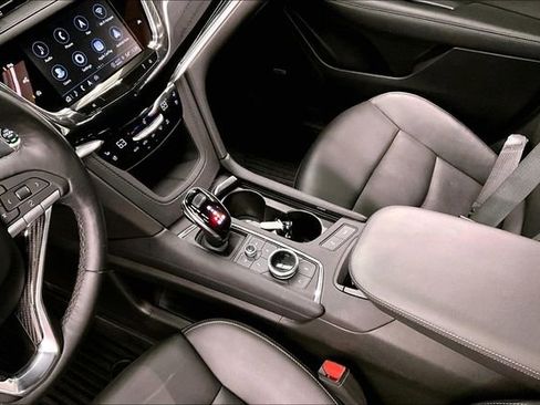 Used 2024 Cadillac XT6 Sport w/ Technology Package AWD/4WD image 17