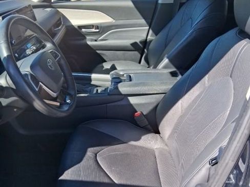 Used 2024 Toyota Grand Highlander Limited image 11