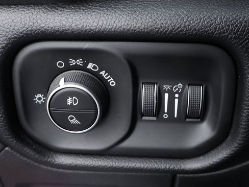 Used 2022 RAM 1500 Laramie image 23