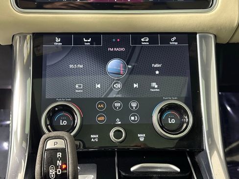 Used 2019 Land Rover Range Rover Sport HST image 26