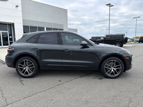 Used 2023 Porsche Macan Turbo AWD/4WD image 2