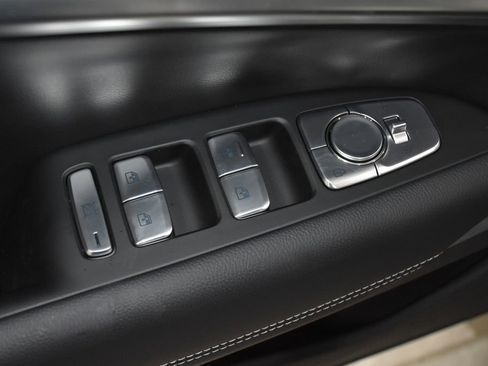 New 2026 Genesis G70 2.5T image 19