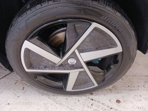 Used 2023 Fisker Ocean One image 30