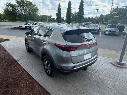 Used 2022 Kia Sportage LX FWD image 6