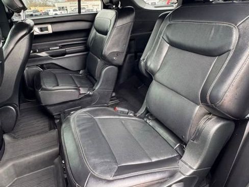 Used 2020 Ford Explorer Limited AWD/4WD image 11