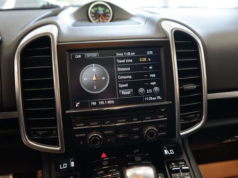 Used 2014 Porsche Cayenne S AWD/4WD image 37