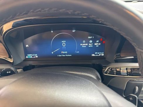 Used 2023 Lincoln Corsair Reserve w/ Equipment Group 201A AWD/4WD image 19