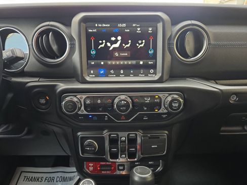 Used 2022 Jeep Wrangler Unlimited Rubicon 4xe w/ Cold Weather Group AWD/4WD image 14