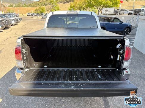 Used 2020 Toyota Tacoma TRD Off-Road AWD/4WD image 8