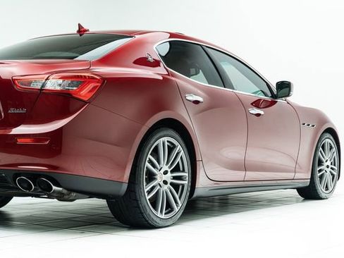 Used 2016 Maserati Ghibli S Q4 AWD/4WD image 13