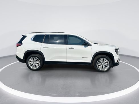 Used 2026 GMC Acadia Elevation w/ Elevation Premium Package FWD image 10