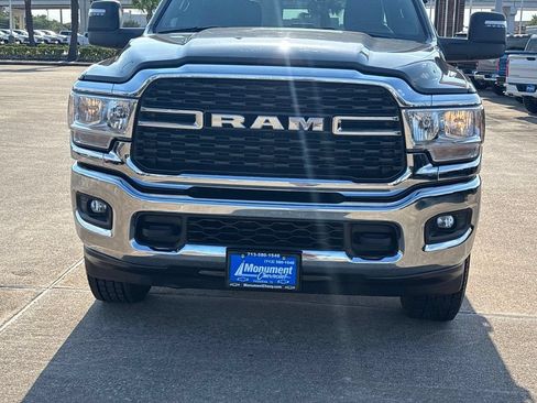 Used 2024 RAM 2500 Big Horn AWD/4WD image 3