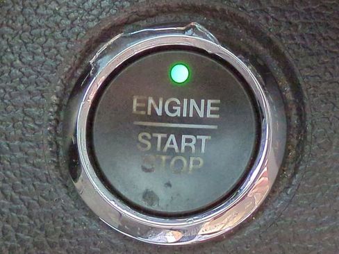 Used 2019 Ford F250 Lariat w/ Lariat Ultimate Package image 31