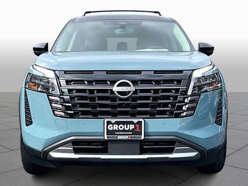 New 2026 Nissan Pathfinder Platinum w/ Accent Package image 3