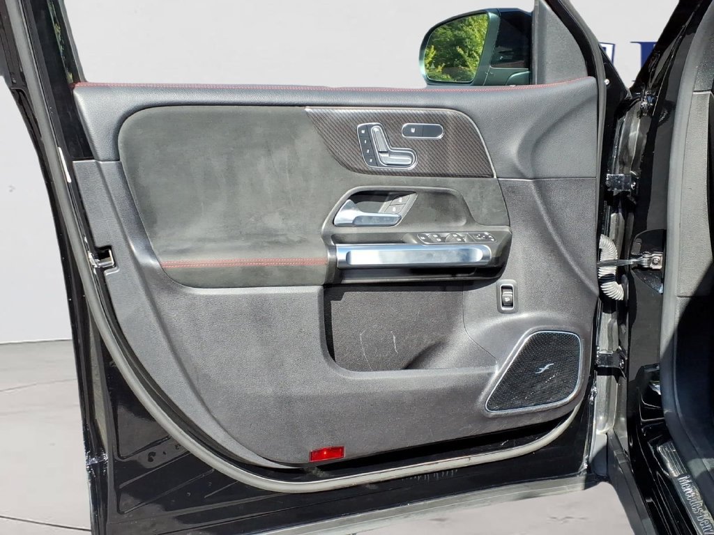 Used 2021 Mercedes-Benz GLB 250 4MATIC image 18