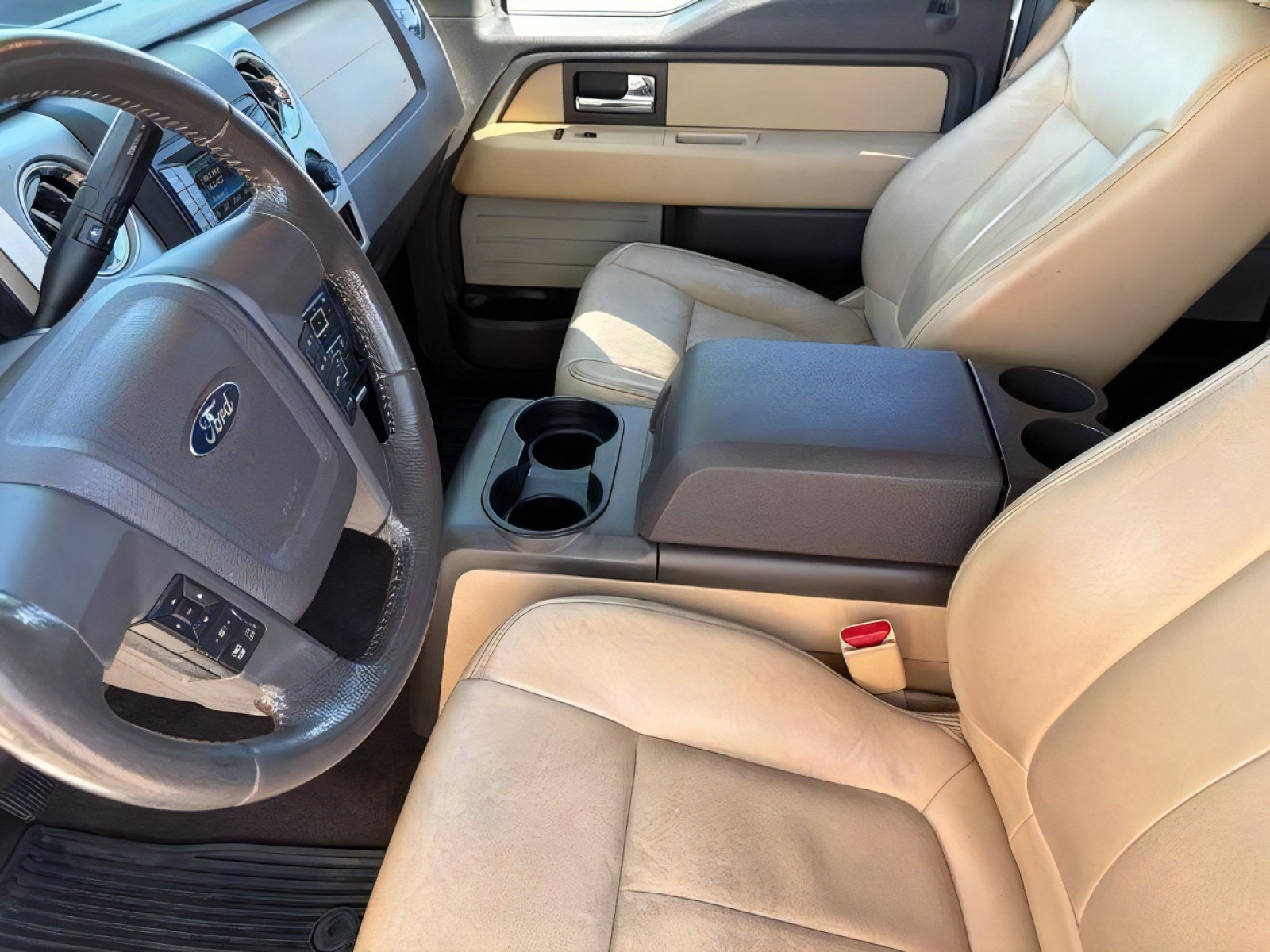 Used 2014 Ford F150 XLT w/ Equipment Group 302A Luxury AWD/4WD image 14