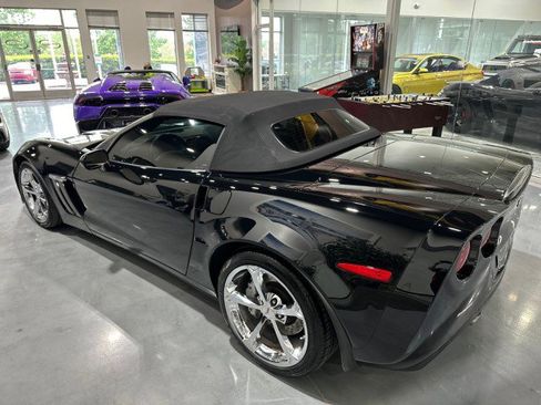Used 2011 Chevrolet Corvette Grand Sport w/ Preferred Equipment Group RWD image 23