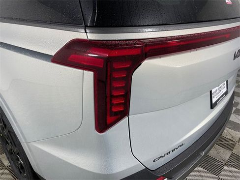 New 2026 Kia Carnival SX Prestige image 17