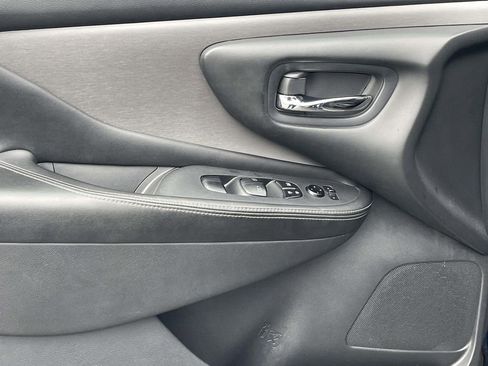 Used 2020 Nissan Murano SV FWD image 11