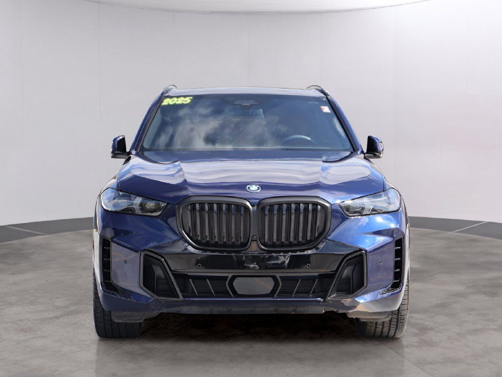 Used 2025 BMW X5 xDrive50e w/ M Sport Package AWD/4WD image 2