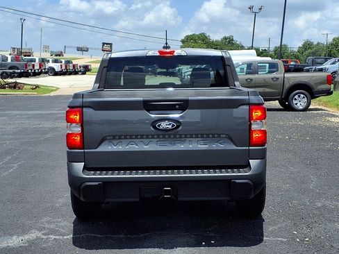 New 2025 Ford Maverick XL image 5