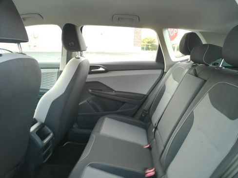 Used 2022 Volkswagen Taos S AWD/4WD image 12