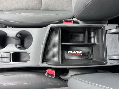 Used 2018 Kia Niro EX FWD image 27
