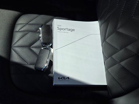 Used 2024 Kia Sportage X-Line w/ X-Line Premium Package AWD/4WD image 10