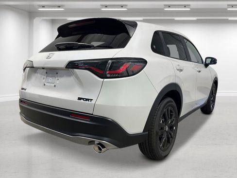 New 2027 Honda HR-V Sport image 3