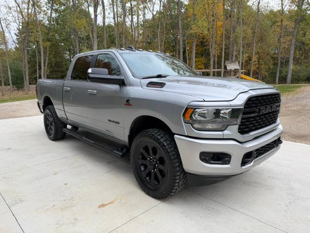 Used 2022 RAM 2500 Big Horn w/ Night Edition AWD/4WD image 4
