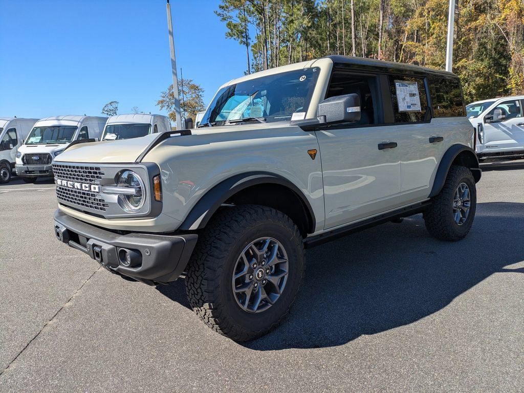 New 2025 Ford Bronco Badlands AWD/4WD image 8